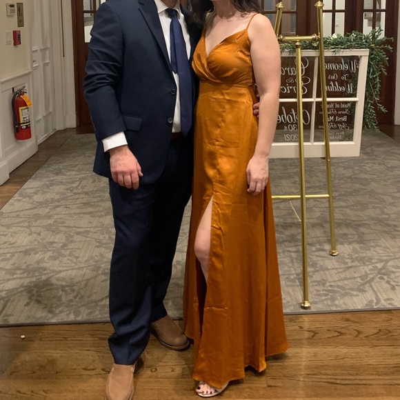 Beautiful fall dress - Picture 3 of 3